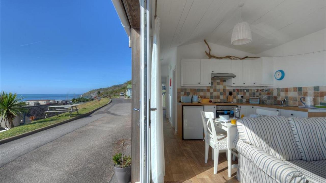 The Beach Hut Villa Lyme Regis Dış mekan fotoğraf